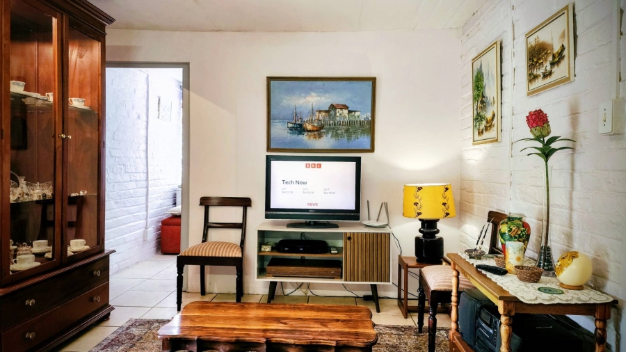 5 Bedroom Property for Sale in Old Place Western Cape